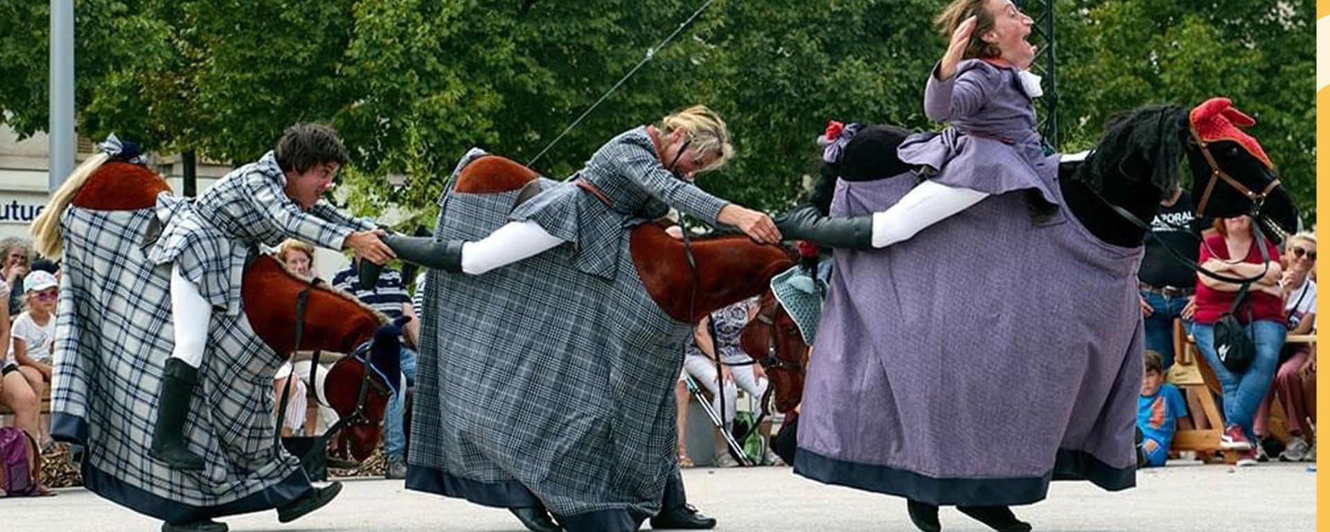 HORSEWOMEN